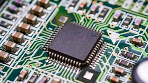 AI半導体など戦略投資を40％減税へ。