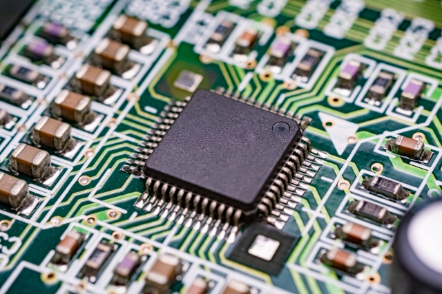 AI半導体など戦略投資を40%減税へ。