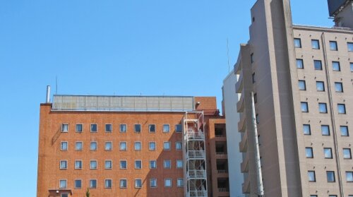 中国客減で宿泊費が急落か。