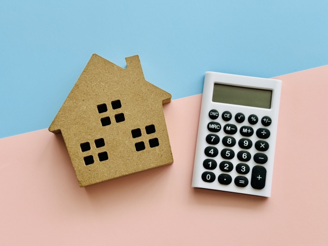 住宅ローン減税延長と中古支援を拡充へ。