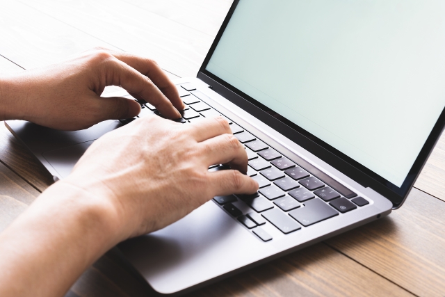 週5日出社の強制で人材流出か？