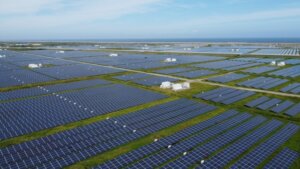 メガソーラーの支援終了で2027年度以降は対象外へ。