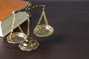 裁判にAI活用は可能か。