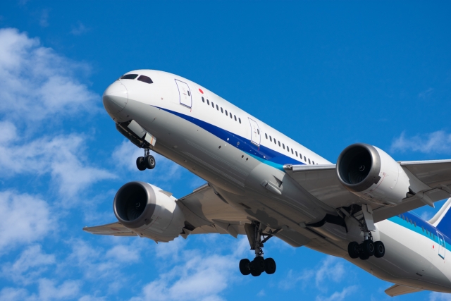 ジェット燃料が高騰で減便拡大へ。