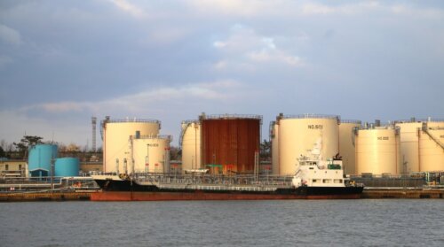 首相が年を越えて石油確保と主張へ。